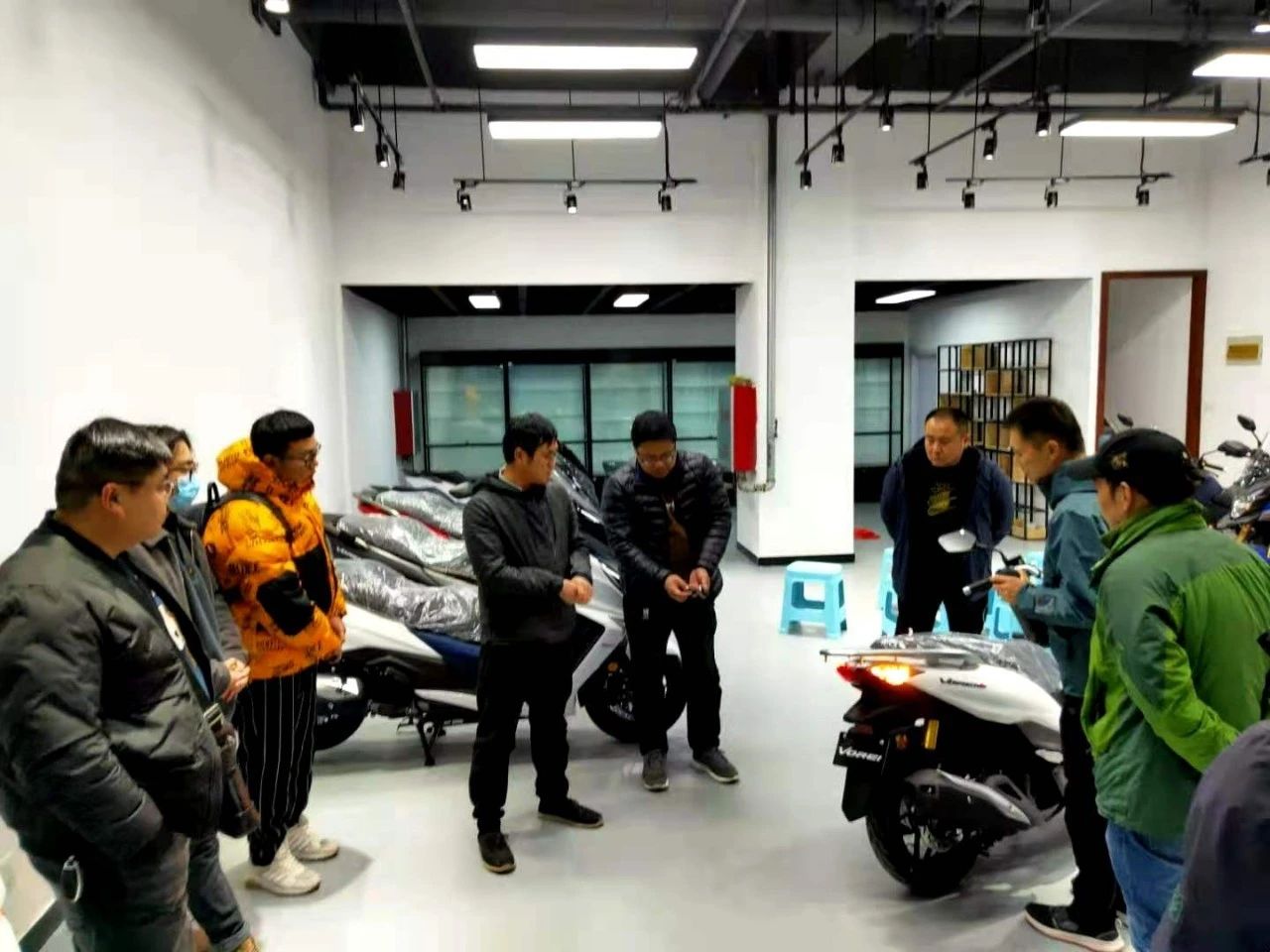 1606308378178056592.jpg 23.jpg